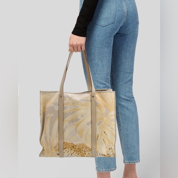 Salvatore Ferragamo Leopard Jungle Safari Tropical Printed Canvas Tote Bag - Picture 3 of 13